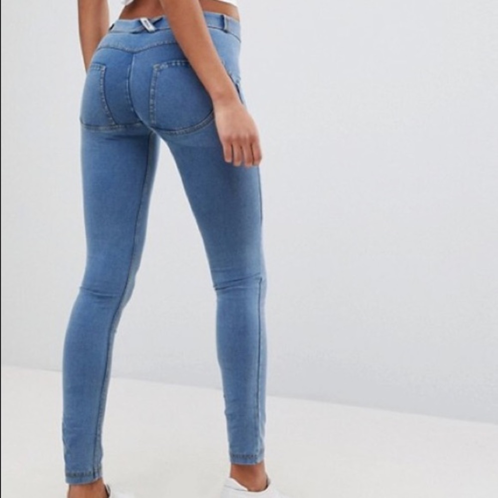 Freddy WR UP low rise booty jeans